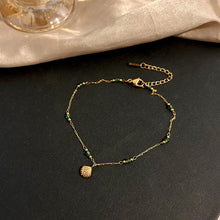 Cargar imagen en el visor de la galería, Enchanted Seashell Anklet | Dainty Green Crystal Accents for Tropical Elegance