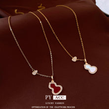 Charger l&#39;image dans la galerie, Crimson Love Elegance | Rose Gold Pendant for Hari Raya &amp; Wedding Angpau