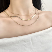 Charger l&#39;image dans la galerie, Layered Gold &amp; Silver Necklace Set | 3 Adjustable Minimalist Chains | Hypoallergenic Daily Jewelry for Women