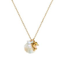 Charger l&#39;image dans la galerie, Oceanic Charm Necklaces | Titanium Steel Shell &amp; Starfish Motifs for Tropical Elegance