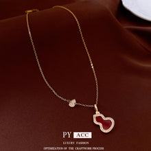Charger l&#39;image dans la galerie, Crimson Love Elegance | Rose Gold Pendant for Hari Raya &amp; Wedding Angpau