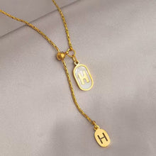 Charger l&#39;image dans la galerie, Titanium Steel Paperclip Necklace | Hypoallergenic Adjustable Chains with Charms | Edgy Daily Jewelry for Women