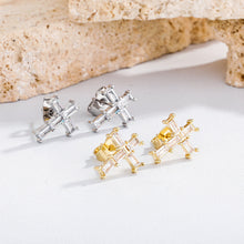 Carica l&#39;immagine nel visualizzatore di Gallery, YOSZO Triangle design cross earrings